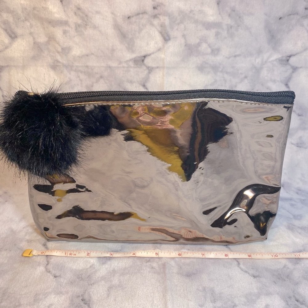 NORDSTROM Metallic Cosmetic Case - Picture 3 of 5